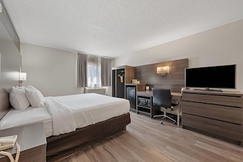 1 King Bed, JACUZZI, Microwave, Refrigerator, Non Smoking