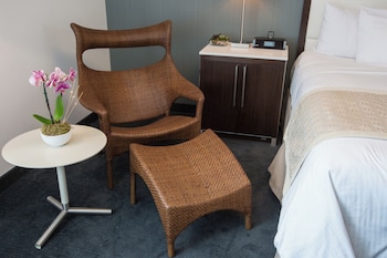 Deluxe Room, 1 King Bed