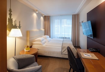 Room (Smart & Cosy)