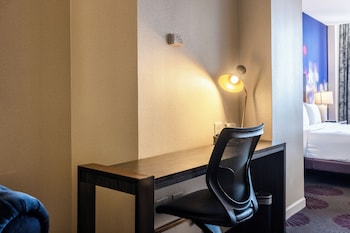 Suite, Multiple Beds, Accessible (Saint Clair)