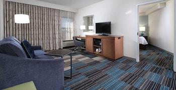Suite, 1 King Bed, Non Smoking