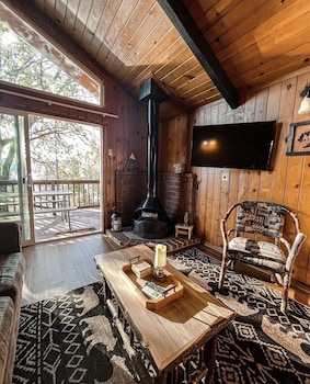 Standard Chalet, 1 King Bed with Sofa bed, Fireplace