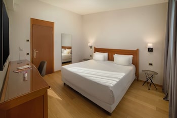 Superior Room (Extra Bed 3 adults)