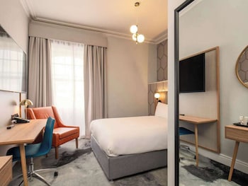 Classic Twin Room, 2 Twin Beds (Queens Wing)