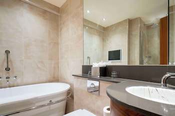Junior Suite, 1 King Bed, Non Smoking