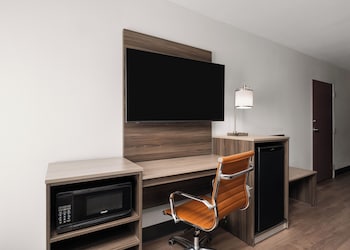 Standard Room, 1 King Bed, Accessible (Mobility Accessible)