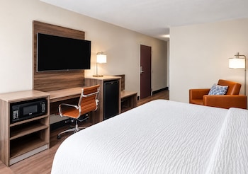 Standard Room, 1 King Bed, Accessible (Mobility Accessible)