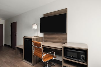 Standard Room, 1 King Bed