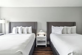 Standard Room, 2 Queen Beds, Accessible
