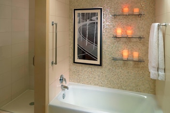 Suite, 1 Bedroom, City View