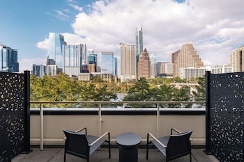 Room, 2 Queen Beds, Patio, Lakefront