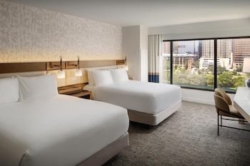 Room, 2 Queen Beds, Lake View, Corner