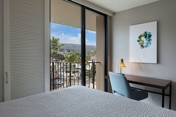Room, 2 Queen Beds, Mountain View (Balcony)