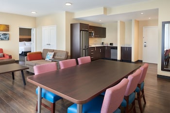 Suite, 1 Bedroom, Corner