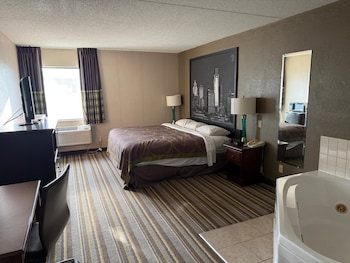 Deluxe Suite, 1 King Bed, Non Smoking