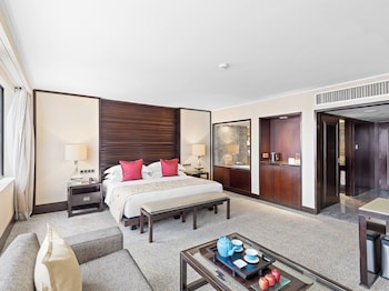 Deluxe Room, 1 King Bed