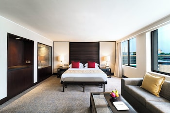 Room, 1 King Bed (Monument View)