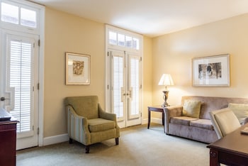 One King Suite Special, Non-smoking