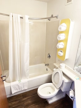 Standard Single Room, 1 King Bed, Accessible, Non Smoking