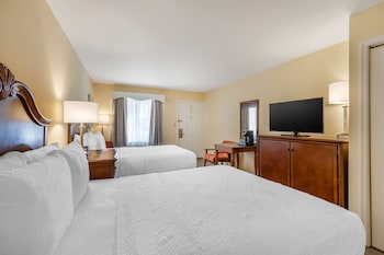 Standard Room, 2 Queen Beds, Accessible, Non Smoking