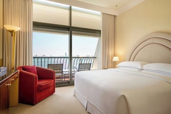 Superior Room, 1 Queen Bed, Smoking, Balcony