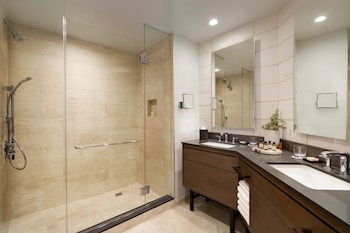 Princess 1 Bedroom Suite 1 King- 1150sf 107sm Patio, parlor and dining area, 2 full bathrooms
