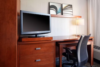 Room, 1 King Bed with Sofa bed, Accessible (Hearing)