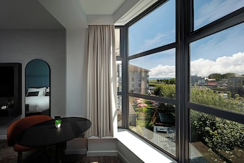Family Triple Room, River View