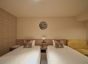 33th-36th Twin Room, Non-Smoking (Panorama Floor)