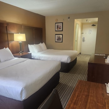 Standard Room, 2 Queen Beds, Non Smoking
