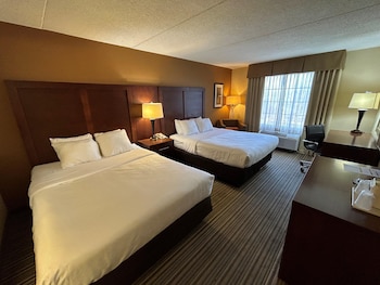 Standard Room, 2 Queen Beds, Non Smoking