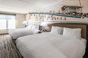 Standard Room, 2 Queen Beds, Non Smoking