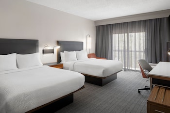 Standard Room, 2 Double Beds (Mobility/Hearing Accessible, Tub)