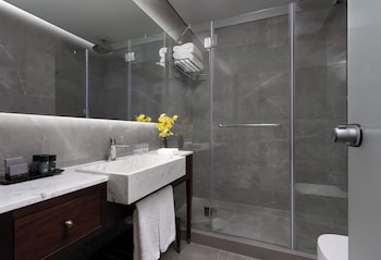 Standard Room, 2 Twin Beds, Club Lounge Access, Sea View (Lounge Access)