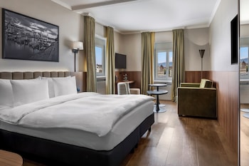 Junior Double Room, City View