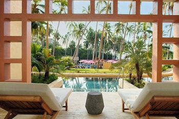 Swim Up Pool-Adults Only, Junior Suite, 1 King, Sofa bed