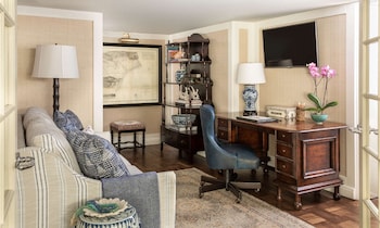 Suite (Beach House)