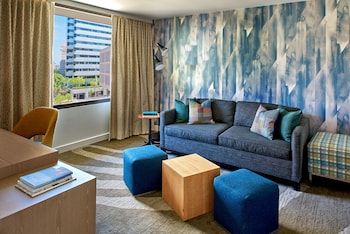 Suite (Zags)