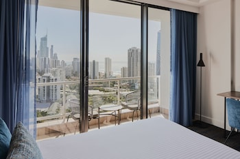 Standard Room, 1 King Bed, Ocean View (Top Floor)