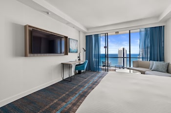 Room, 1 King Bed, Ocean View (High Floor)