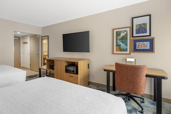 Room, 2 Double Beds, Microwave