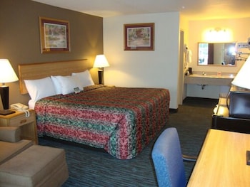 Standard Room, 1 King Bed, Non Smoking