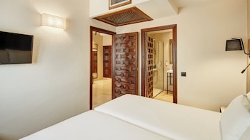 Room (Familiar)
