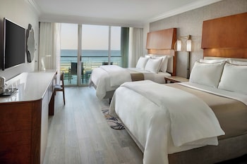 Room, 2 Queen Beds, Balcony, Oceanfront