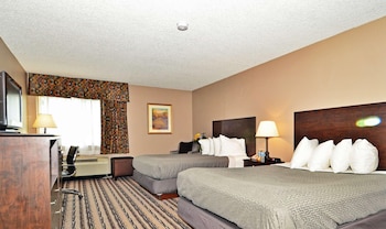 EQQ2 - Executive Double Queen Beds - 2nd Floor