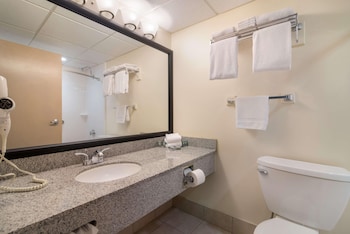 EKS2 - Executive King with Sofa Bed - 2nd Floor
