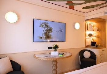 Executive Room, Terrace, Pool View