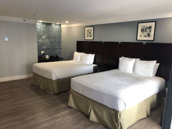 Standard Room, 2 Queen Beds, Non Smoking, Refrigerator & Microwave