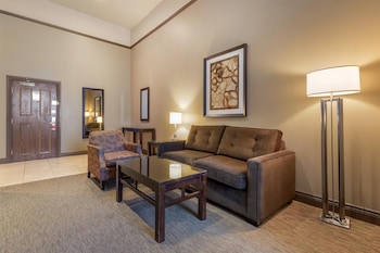 Suite, 1 King Bed, Non Smoking, Fireplace