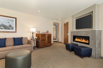 Suite, 1 Bedroom, Fireplace
